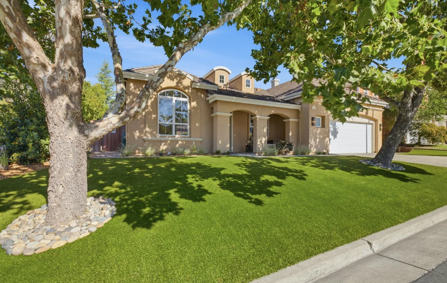 Copper Hill Way, Novato